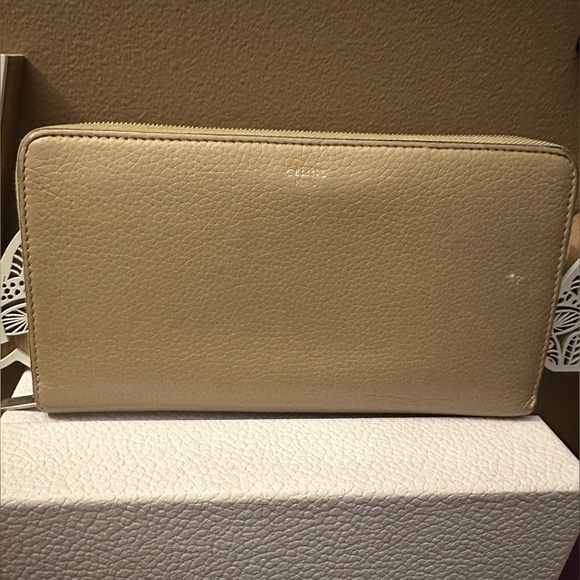 Preloved Celine Wallet Card Bill Holder Large Zip Multifunction (Made In Italy) - Picture 1 of 16